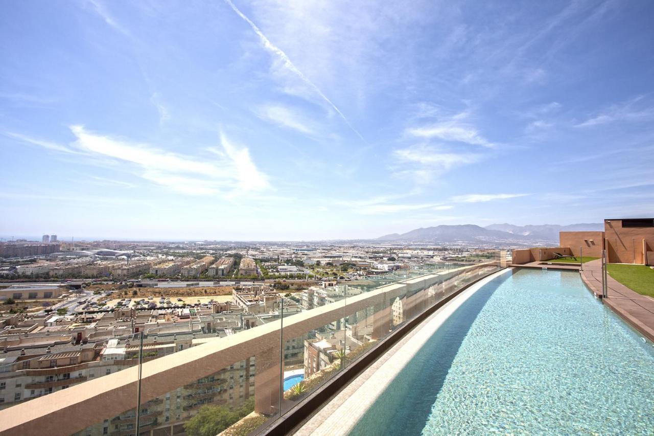 -Malagasunapts-Skygarden Teatinos Pool Playground Esterno foto